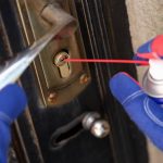 Lubricantes Recomendados para Cerraduras Tradicionales: Cómo Mantener su Funcionamiento Óptimo